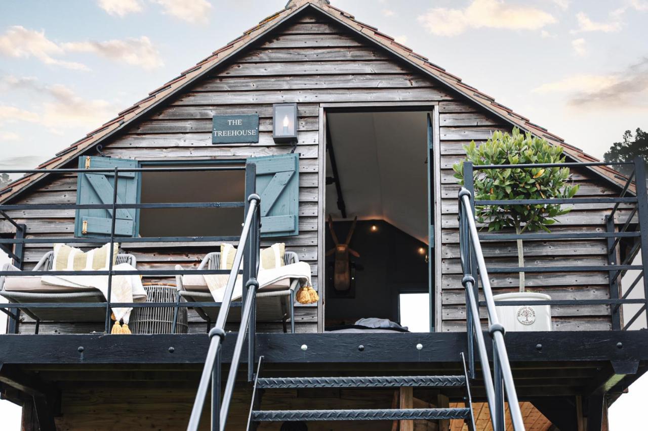 The Treehouse At Humblebee Hall Worcester Exteriör bild